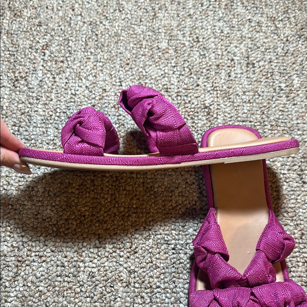 Universal Thread Slide Sandals with Ruched Design - Picture 4 of 4